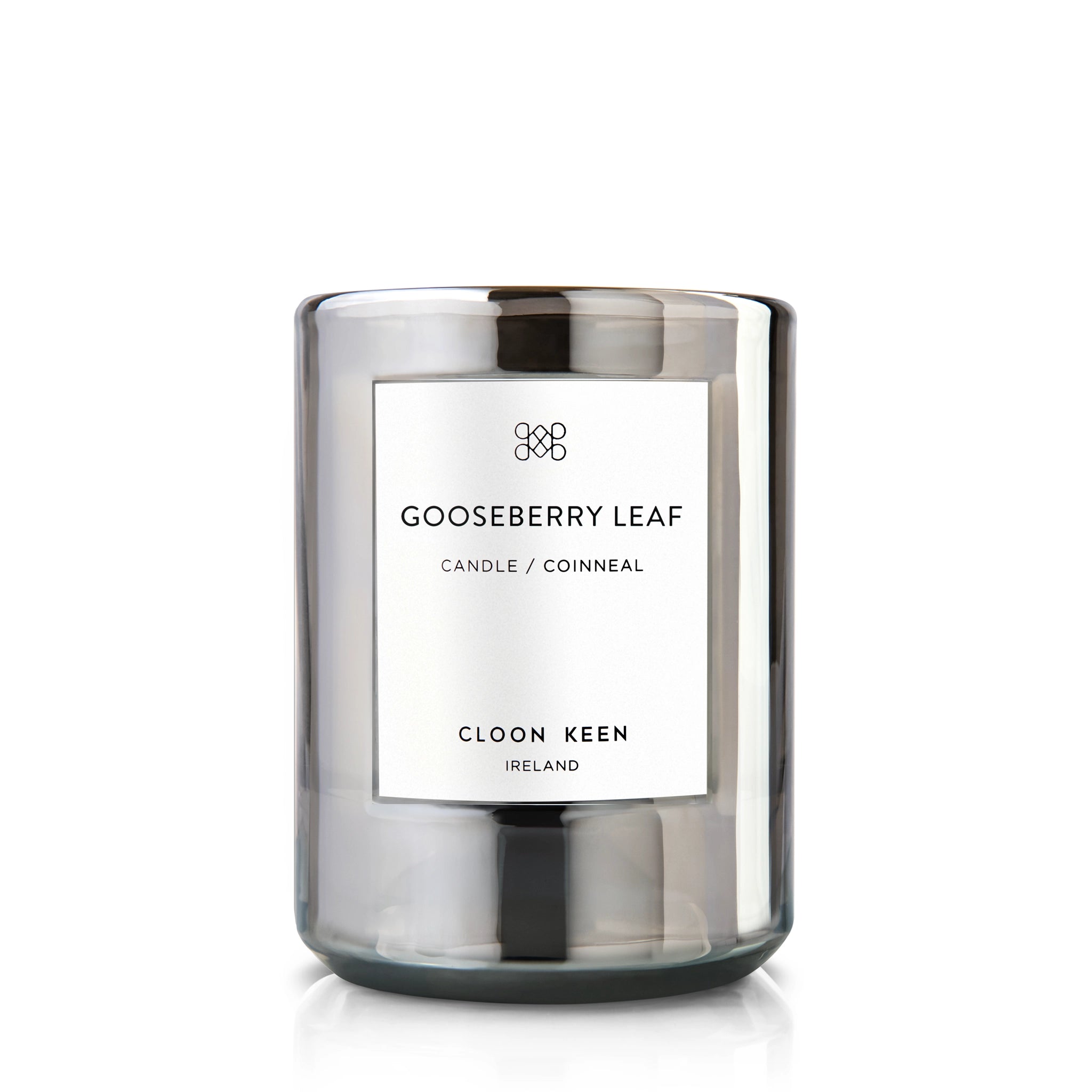 Discover Cloon Keen Gooseberry Leaf candle. Ripe gooseberry currants enhanced with crisp citrus oils and a hint of hedgerow fruits. The herald of an Irish summer.